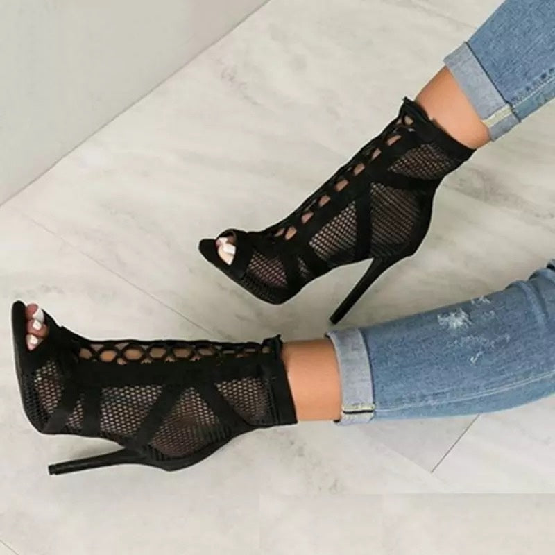 Cross-tied Peep Toe High Heel Sandals